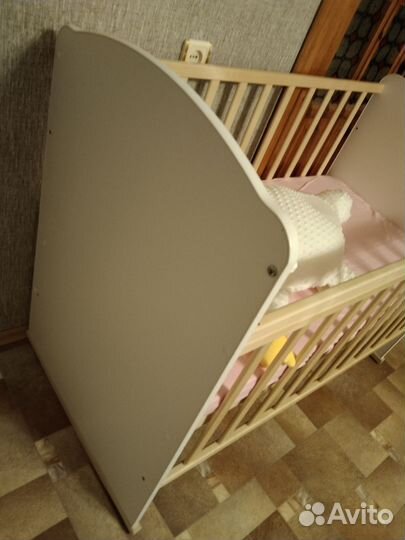 Детская кровать с бортиком и матрасом