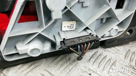 Фонарь задний левый mercedes benz C-class W203 (OD