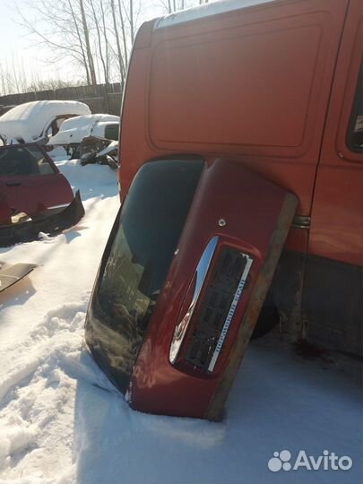 Крышка багажника Тойота Дует