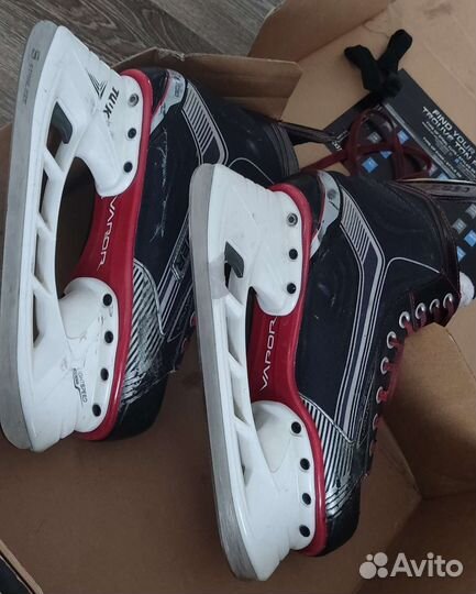 Хоккейные коньки bayer vapor X500