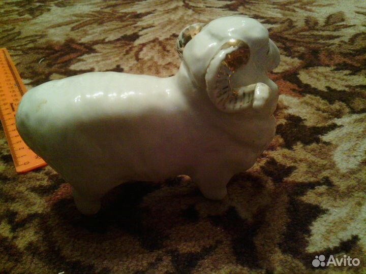 Статуэтка фарфоровая СССР. Баран. лфз