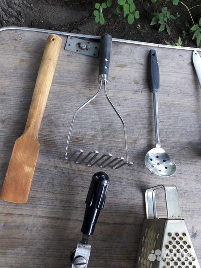 Закаточная машинка и кухонные принадлежности