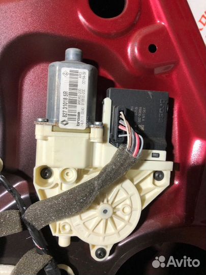 Дверь боковая задняя левая Renault Megane 3