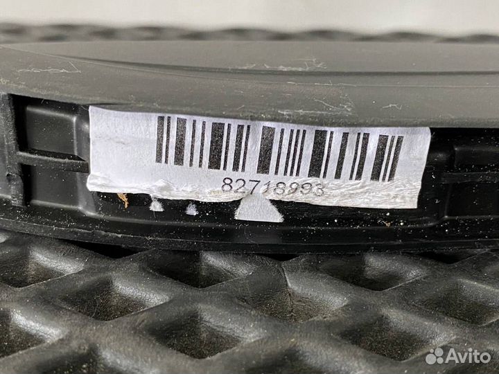 Резинка спойлера Volvo FH4 82718893