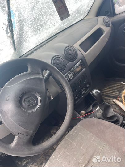 Renault Logan 1.4 МТ, 2013, битый, 180 000 км