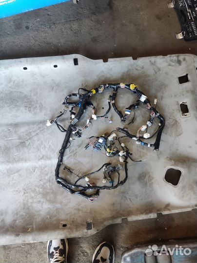 Коса проводки подпанельная Citroen C-Crosser 1