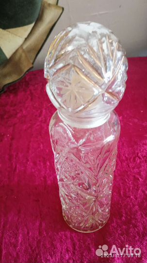 Хрустальный флакон от духов. Винтаж