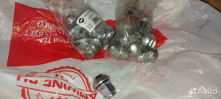 Колесные гайки 12х1.5 ford 18шт