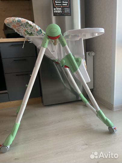 Стульчик для кормления babyton