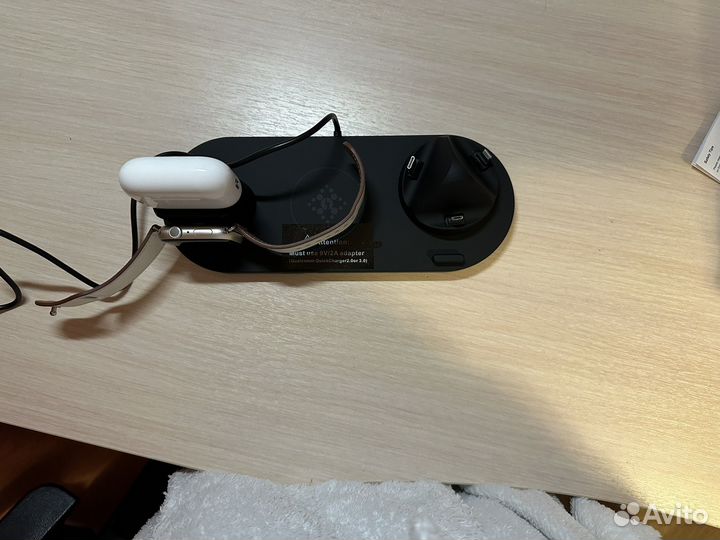 Беспроводная зарядка док станция 4 в 1