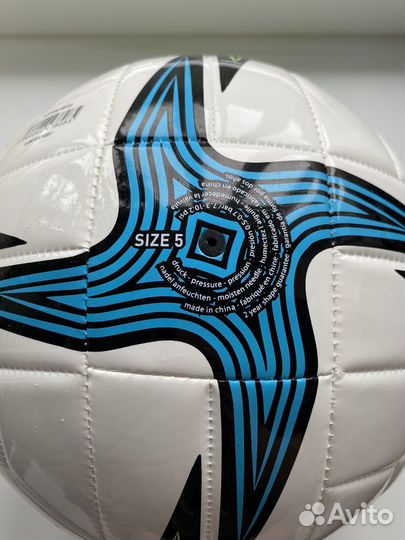 Футбольный мяч adidas conext21