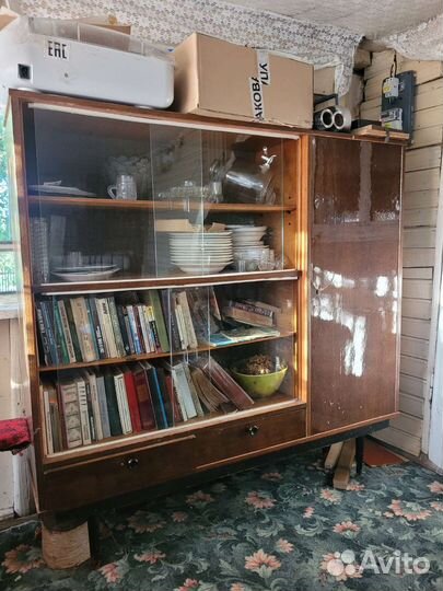 Шкаф сервант СССР ретро