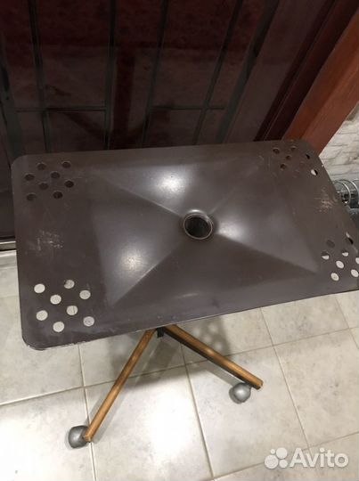 Подставка для телевизора