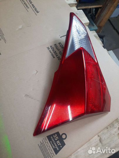 Фонарь в крышку багажника Toyota RAV4 40 IV