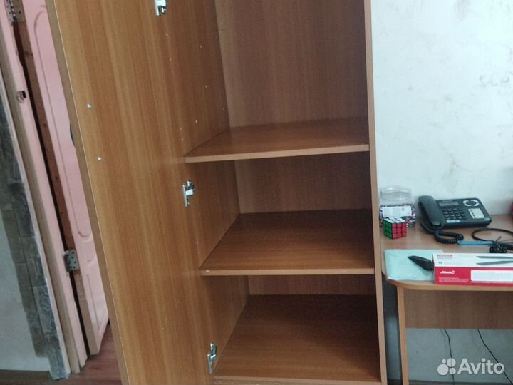 Шкаф