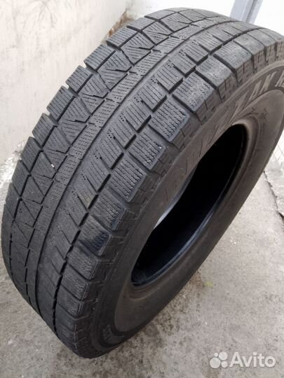 Bridgestone Blizzak Revo GZ 205/65 R15 96S