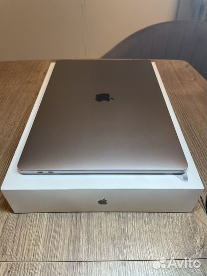 Apple macbook pro 16 i7 512/32