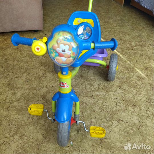 Трехколесный велосипед