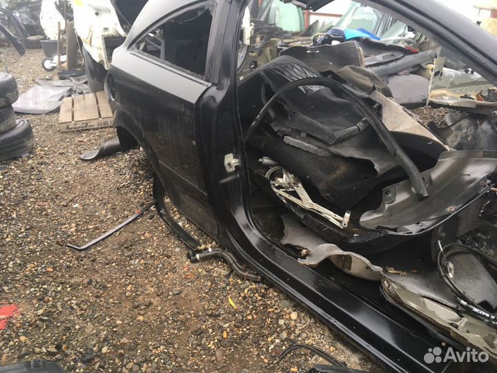 Задняя правая четверть крыло Opel Astra H купе