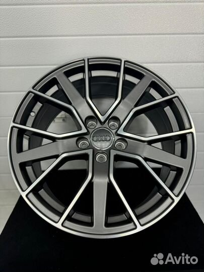 Новые диски R18 на Audi A8
