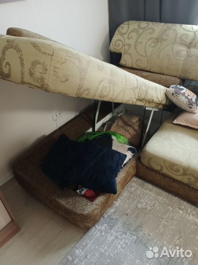 Угловой диван бу