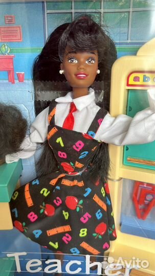 Teacher Barbie 1995 AA