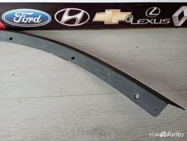 Накладка на крыло задняя левая Lexus Rx350 2010