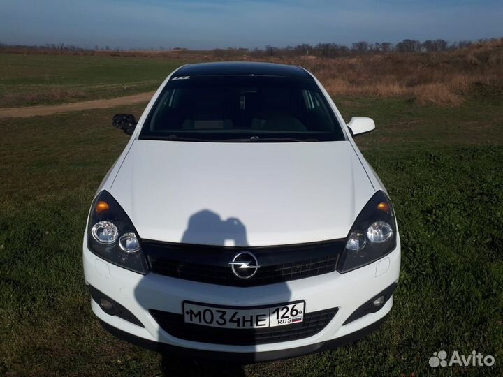 Опель астра GTC 2008г