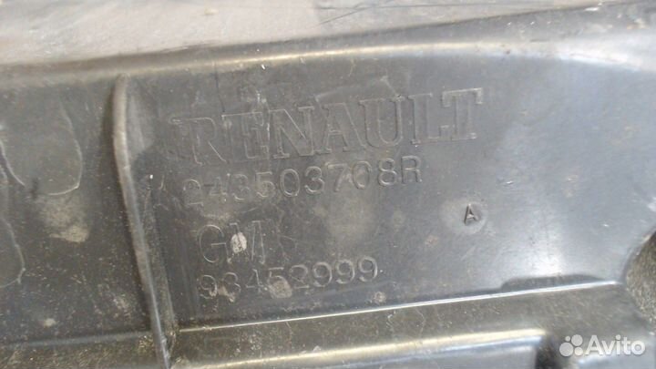 Блок предохранителей Opel Vivaro, 2015