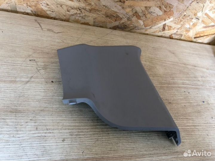 Накладка в салоне задняя левая Ssangyong Actyon