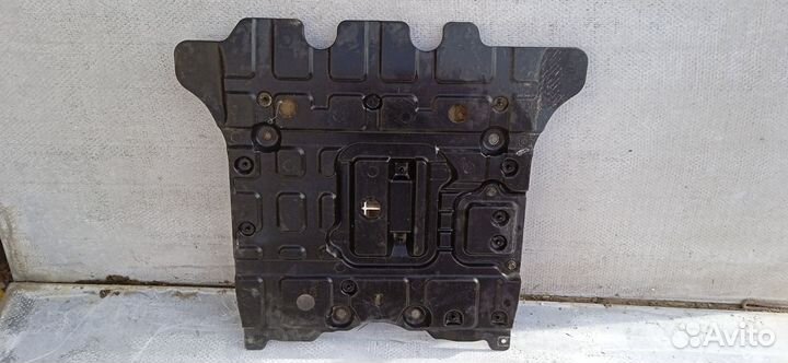 Защита двигателя Land Cruiser 200 2007-2021