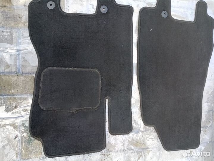 Автомобильные коврики резиновые Дастер