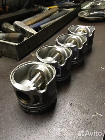 Поршни на Volkswagen T5 двс 1.9 тди AXC, AXB