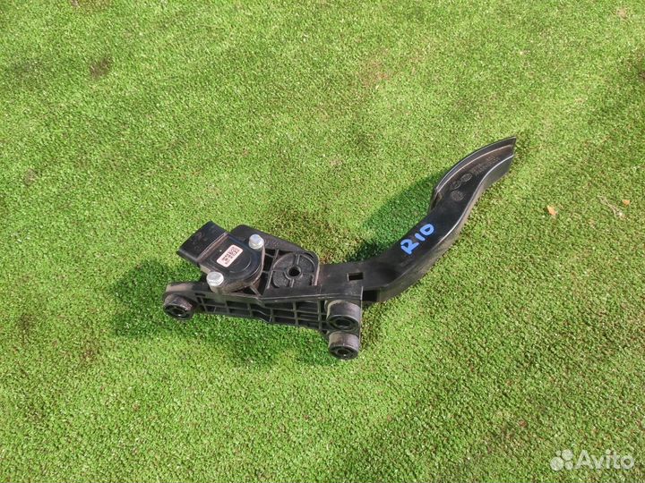 Педаль газа Kia Rio 3 седан 1.4 2011