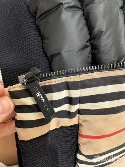 Жилет Burberry 3 года