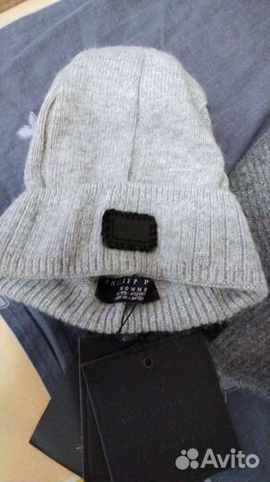 Шапки новые бренд