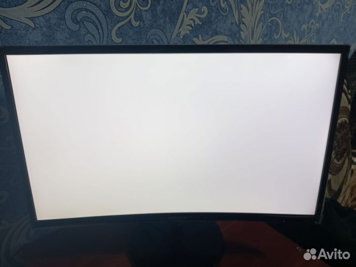 Монитор Samsung c24f390fhl