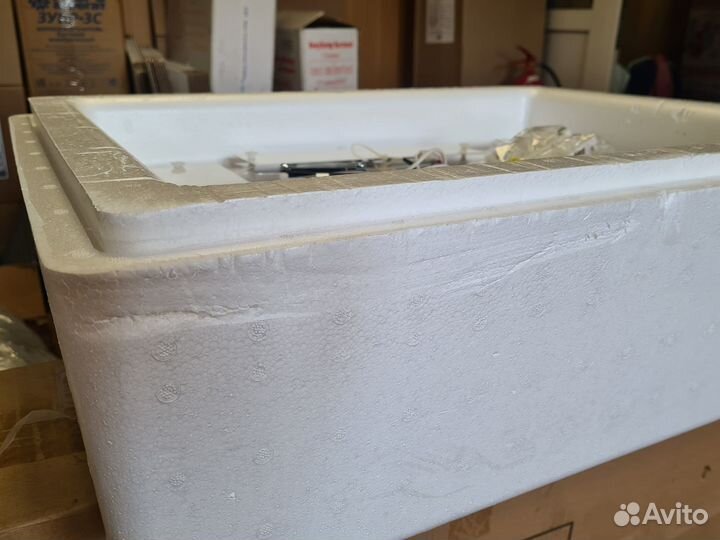 Инкубатор несушка на 104 яйца (104не64вг)