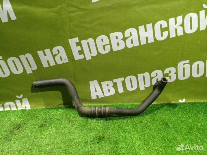 Патрубок системы охлаждения Renault Sandero K7J710