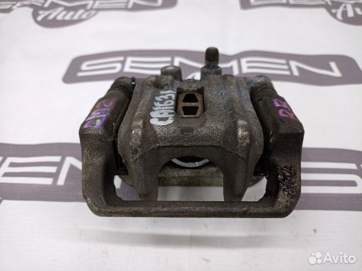 Суппорт задний правый Honda Accord CM1 CM2