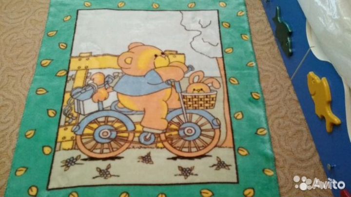 Плед очень плотный, новый