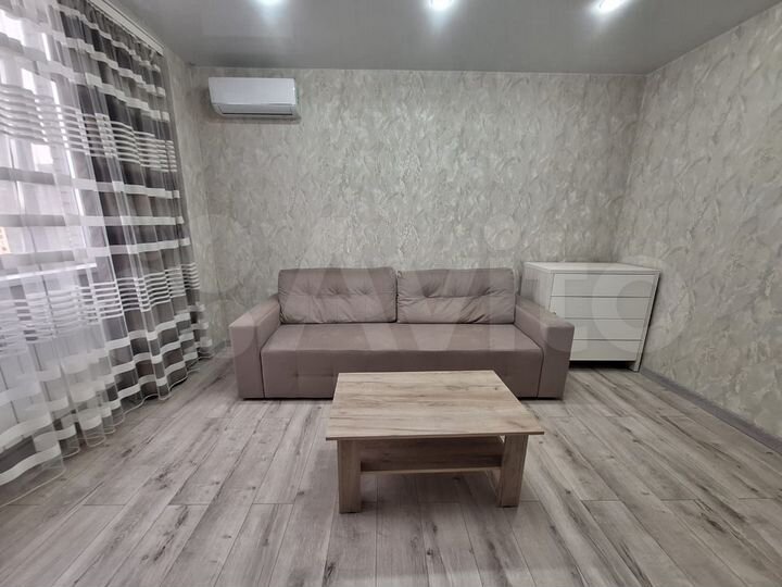 2-к. квартира, 58 м², 8/18 эт.