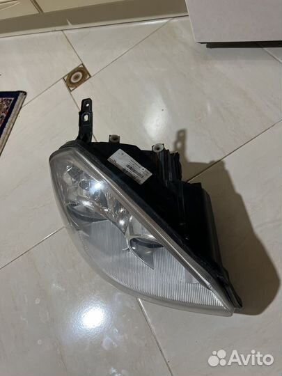 Фара на приору 1 правая