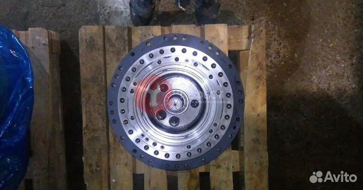 Редуктор хода Case CX210bnlc KRA10120