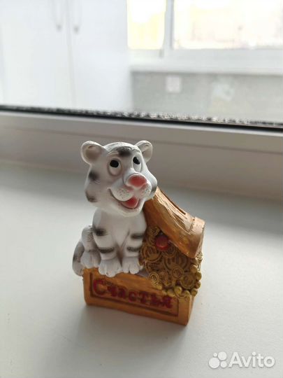 Копилка статуэтка символ года