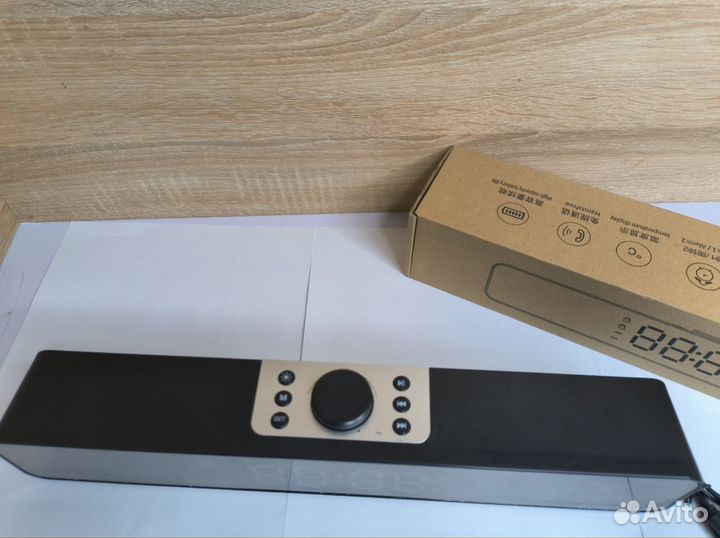 Часы с колонкой