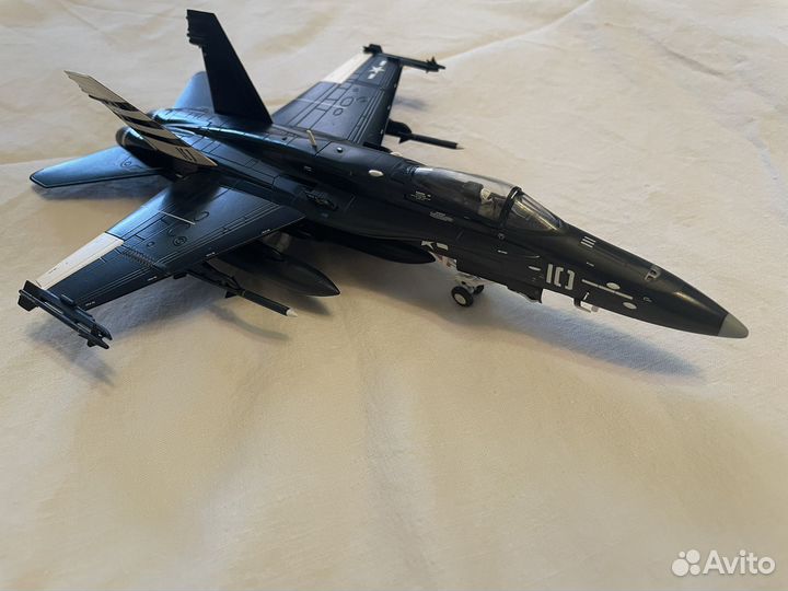 Сборная модель самолета 1 72