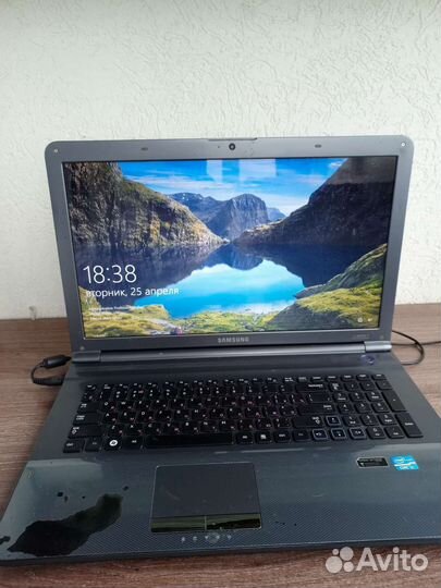 Ноутбук Samsung RC720
