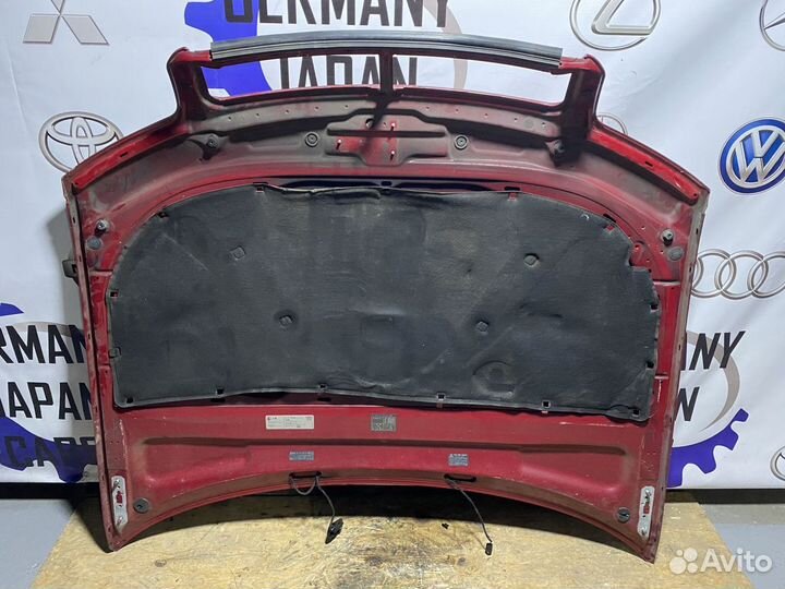 Капот красный VolksWagen A4 B6