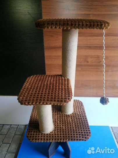 Домики для кошек, собак, когтеточки, лежаки. Новые